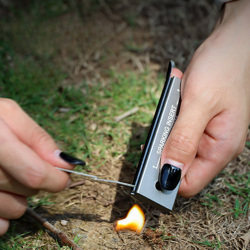 Fire Starting Kit - 防水マグネシウムフリント＆スティールスティック点火キット、簡単な着火のための必須キャンプ・アウトドアギア